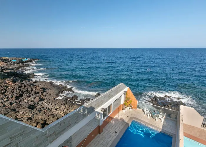 Seaside House With Heated Pool Holiday home *