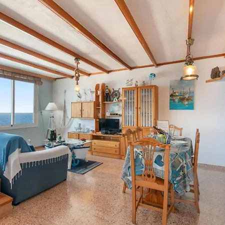 Seaside House With Heated Pool Ferienhaus *