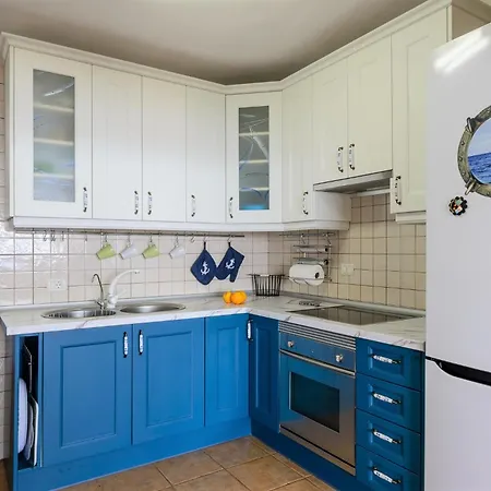 Seaside House With Heated Pool Holiday home *