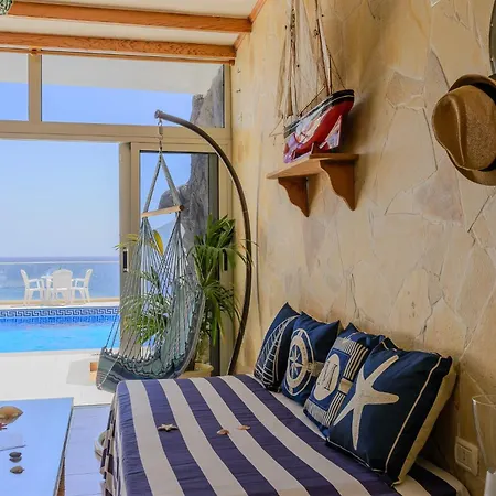 Seaside House With Heated Pool Holiday home
