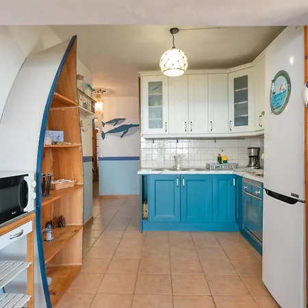 Seaside House With Heated Pool