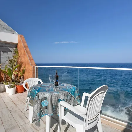 別荘 Seaside House With Heated Pool *