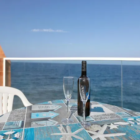 Дом отдыха Seaside House With Heated Pool Пахара
