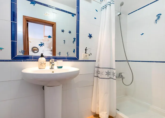 Seaside House With Heated Pool